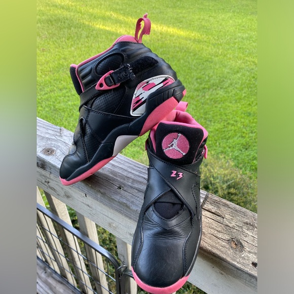 Nike Air Jordan - Picture 3 of 5